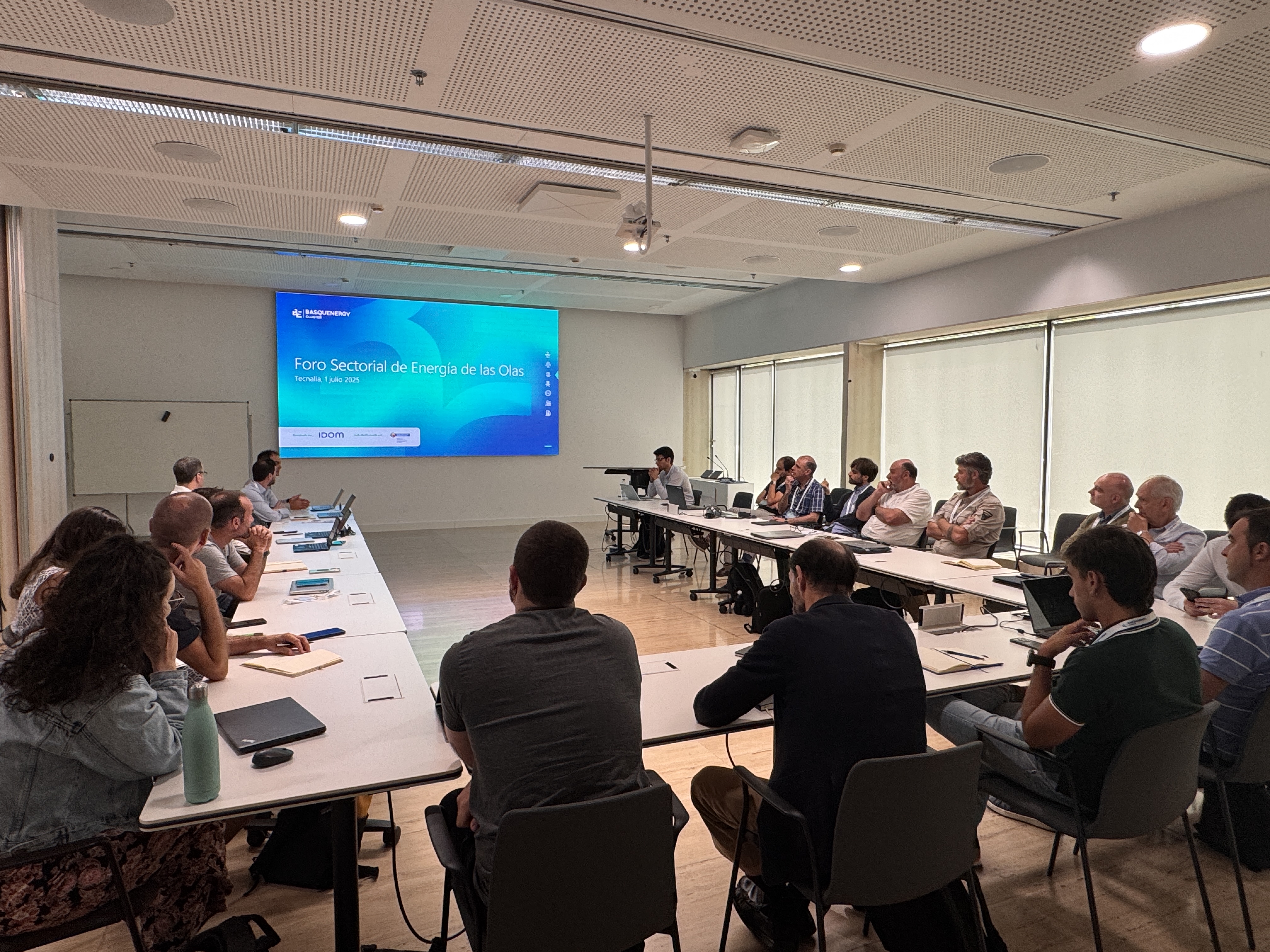 El Foro Sectorial de Energía de las Olas debate los resultados del análisis del impacto socioeconómico de la financiación del sector en Euskadi