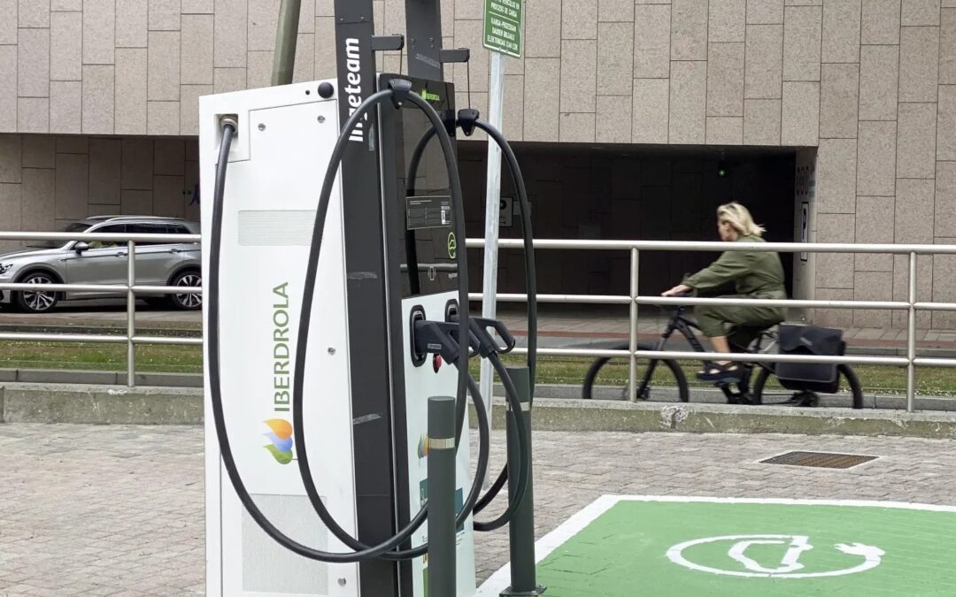 Iberdrola refuerza su presencia en movilidad eléctrica con 9.600 puntos de recarga en todo el país, 584 de ellos en Euskadi