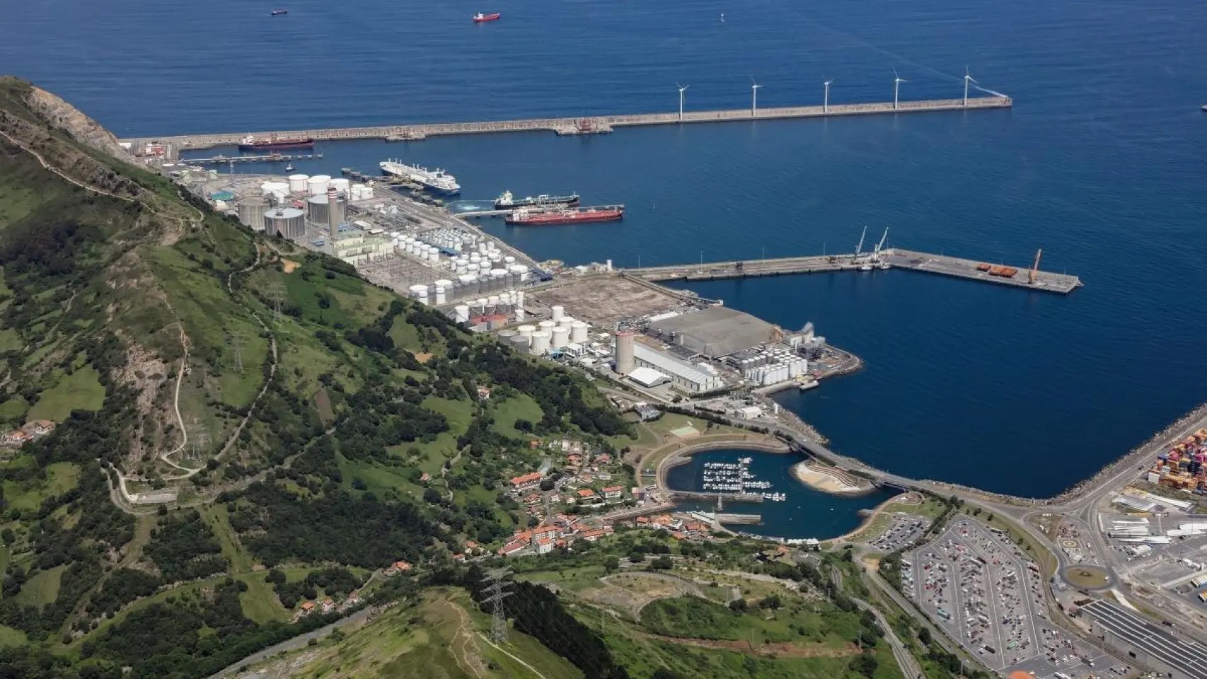 911418883 13913566 1706x960 2