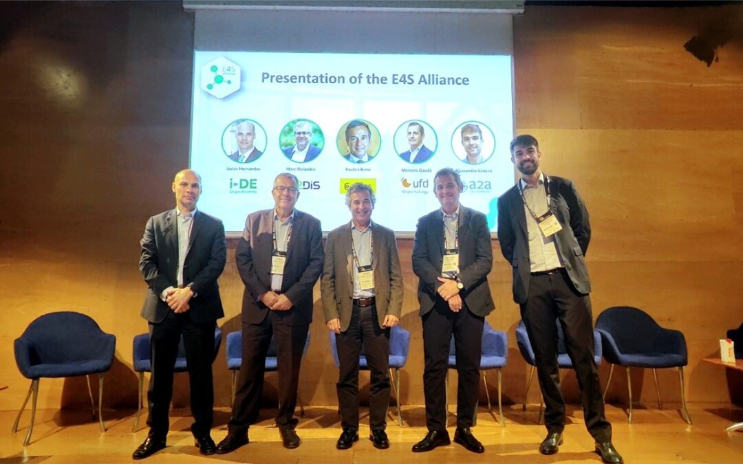 La E4S Alliance se presenta oficialmente en Enlit Europe para impulsar la estandarización en los Centros de Transformación inteligentes