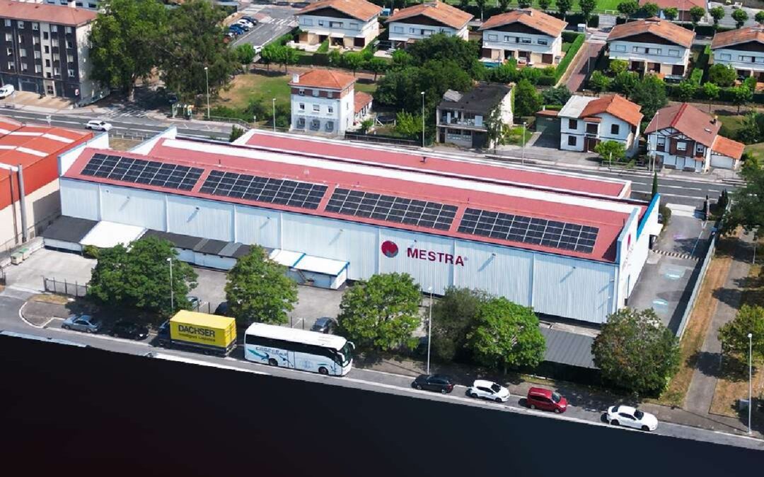 Bikote Solar lleva a cabo la ampliación de dos infraestructuras fotovoltaicas con baterías inteligentes en el sector industrial vasco