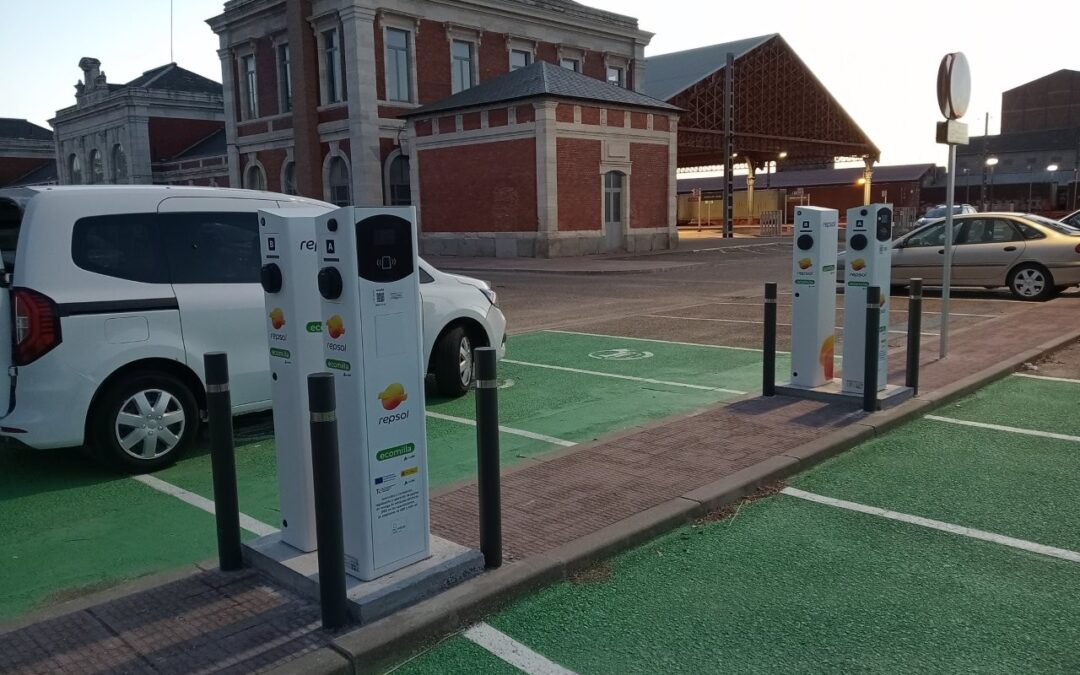 Ingeteam, EVsare y Repsol culminan la segunda fase del despliegue de puntos de recarga en estaciones ferroviarias de Adif con la puesta en servicio de 96 plazas en 9 estaciones